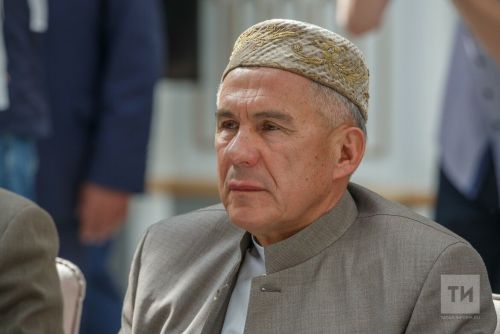 Рустам Минниханов поздравил мусульман Татарстана по случаю праздника Курбан-байрам