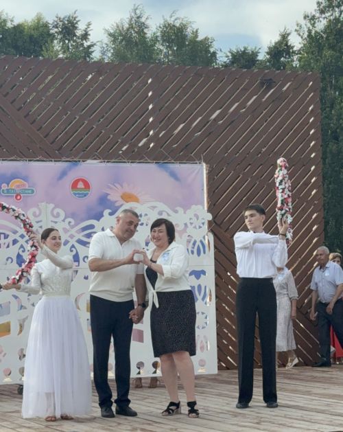 Самые крепкие пары Бугульмы поздравили с Днем семьи, любви и верности