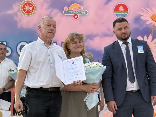 Самые крепкие пары Бугульмы поздравили с Днем семьи, любви и верности