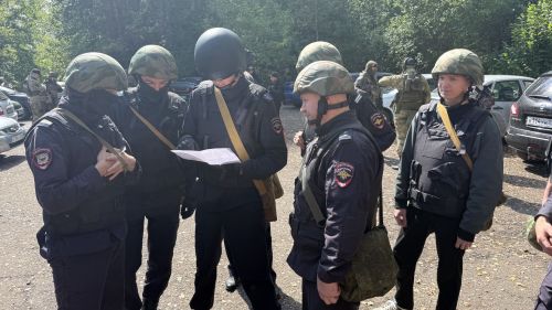 Полицейские Бугульмы и страйкболисты Татарстана отработали навыки тактической подготовки