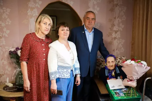 В Бугульминском районе поздравили с 95-летием труженицу тыла Марию Ильиничну Ильину