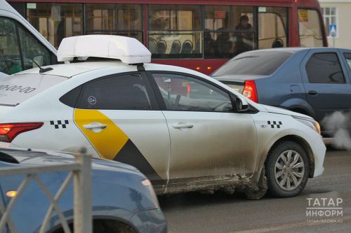 Многодетные семьи смогут получать скидки на такси автоматически