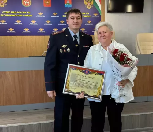 Бөгелмәдә миграция хезмәтенең 307 еллыгына багышланган тантаналы киңәшмә узды