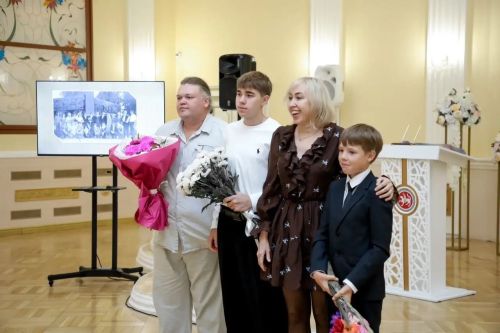 Супруги Ахметгалимовы из Бугульмы отметили 50-летие совместной жизни