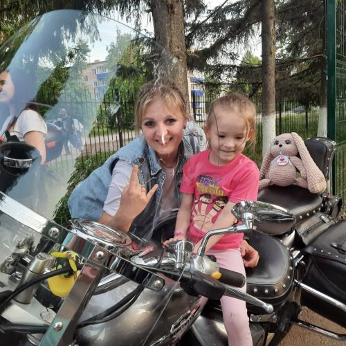 Команда бугульминских мотолюбителей регулярно приезжает в гости к детям, оставшимся без родительской заботы