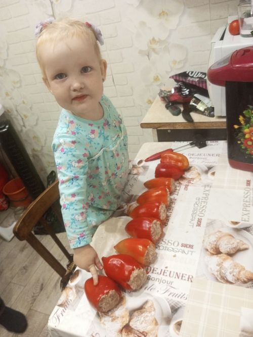 Социальный работник и многодетная мама Татьяна Золотухина рассказала о помощи людям, уважении к пожилым и секретах крепкой семьи