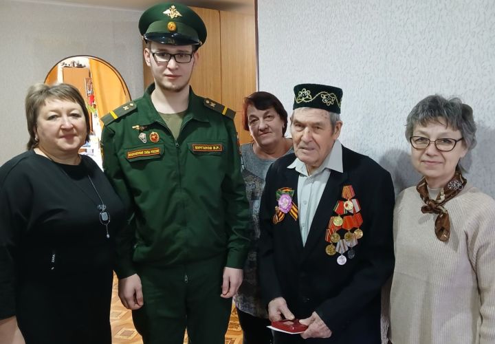 Бөгелмә районы тыл хезмәтчәннәренә юбилей медальләре тапшырылды