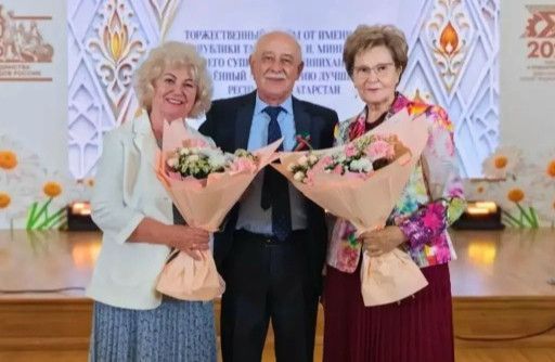 Бөгелмә районыннан Гасановлар гаиләсе Казан Кремлендә очрашуда булдылар