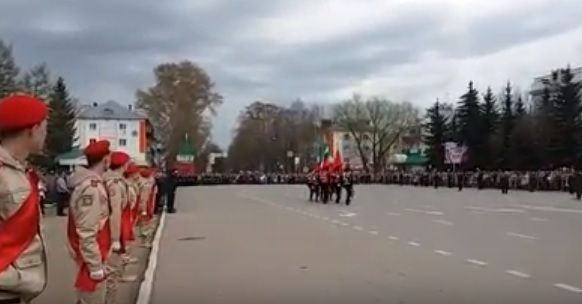 В Бугульме прошел парад в честь Дня Победы