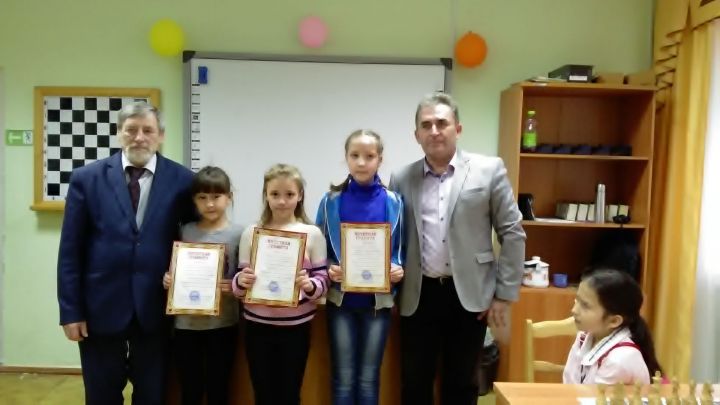 Бугульминцы заняли призовые места на II турнире «Честь шахматной короны» в Лениногорске