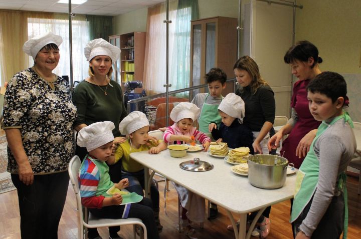В Бугульме готовили и дегустировали блюда русской и татарской кухни