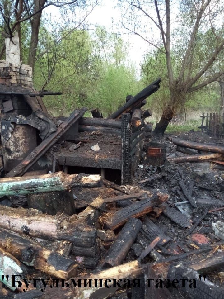 Стали известны подробности пожара в Карабаше на улице Советской