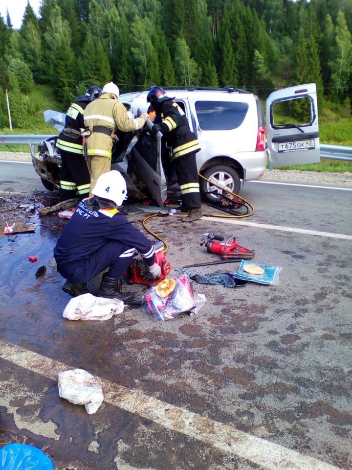 Страшная авария в Татарстане унесла жизни четырех человек
