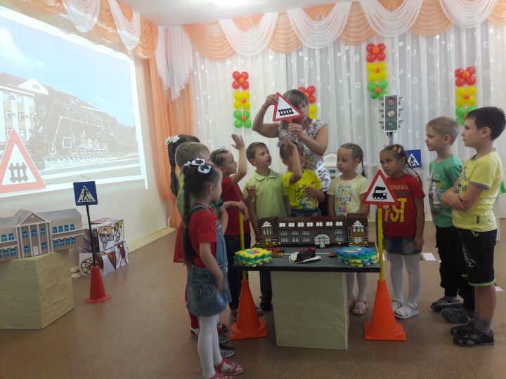 В Бугульме проходят мероприятия в рамках декады «Внимание – дети!»
