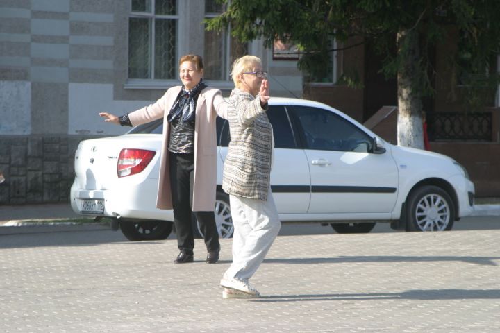 Стало известно какие мероприятия пройдут в Бугульминском районе в рамках Декады пожилого человека