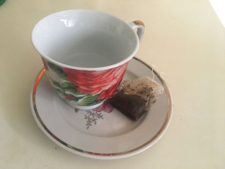 Как отмыть чашку от чайного налета, если под рукой нет чистящего средства