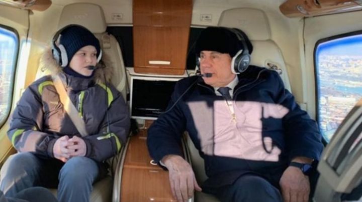 Юный казанец во время полета на вертолете узнал о работе президента