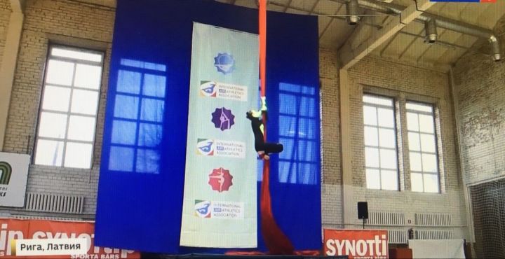 Упавшую с 8-метровой высоты российскую гимнастку пытались заставить молчать
