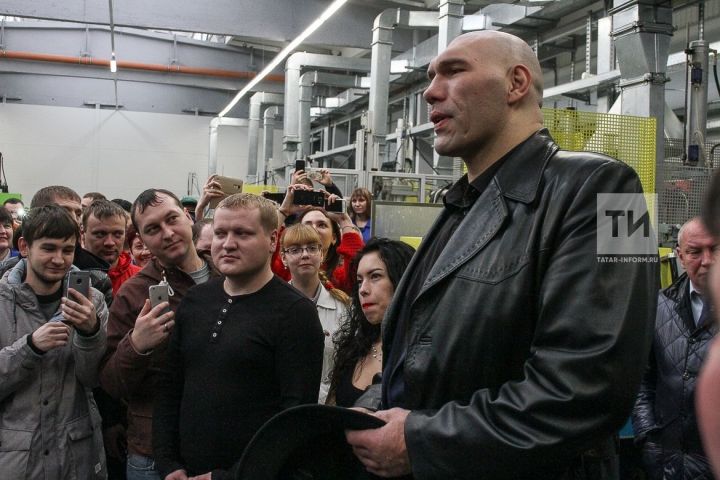 В Бугульму на открытие турнира по кикбоксингу приедет Николай Валуев
