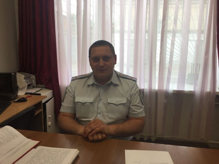 Начальник дежурной части ОМВД России по Бугульминскому району рассказал о государственной услуге по дактилоскопии