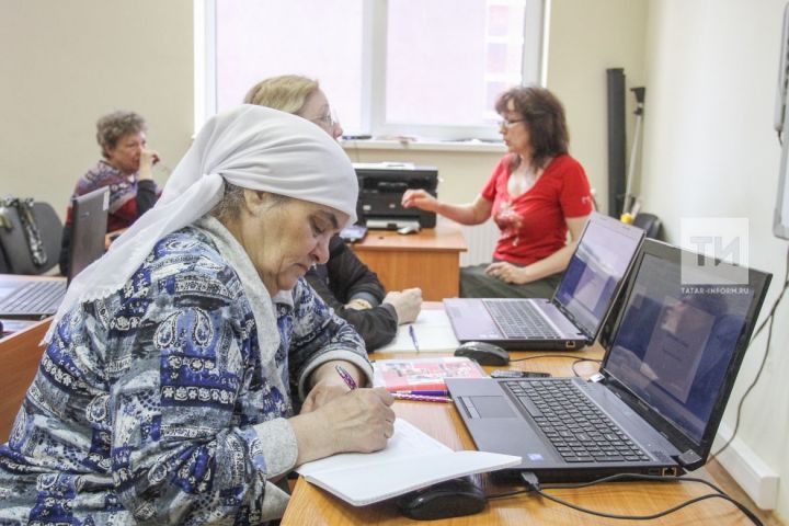 Для пожилых жителей в Бугульминском районе пройдут занятия по компьютерной грамотности
