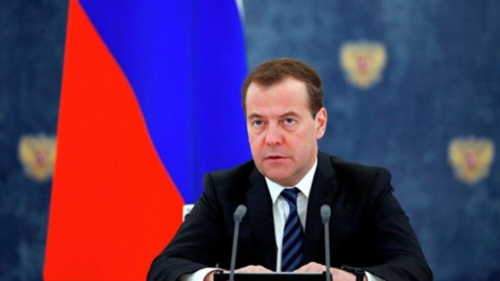 Медведев подписал постановление против роста цен на ЖКХ выше инфляции