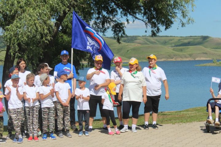 Семья из Бугульминского района признана лучшей по итогам III Республиканского туристского форума замещающих семей юго–востока Татарстана