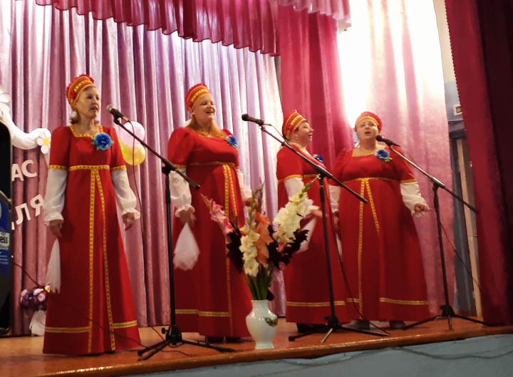 Открытие творческого сезона в Спасском поселении Бугульминского района ознаменовалось большим концертом