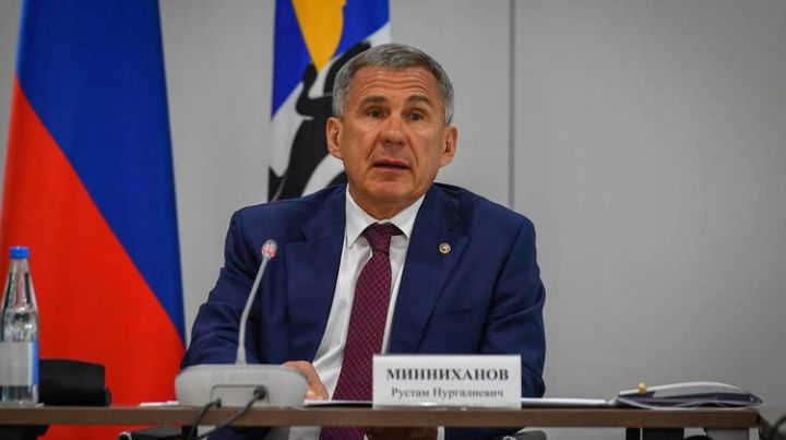 Минниханов поручил создать штаб по коронавирусу в Татарстане
