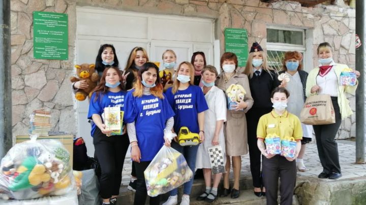 Добровольцы оказали благотворительную помощь Бугульминской детской больнице
