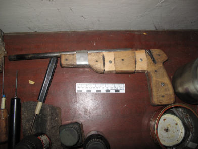 Сотрудники полиции изъяли у жителя Бугульмы самодельный пистолет