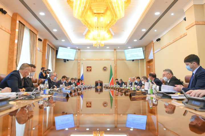 В Казани прошло первое заседание Наблюдательного совета Научно-образовательного центра мирового уровня