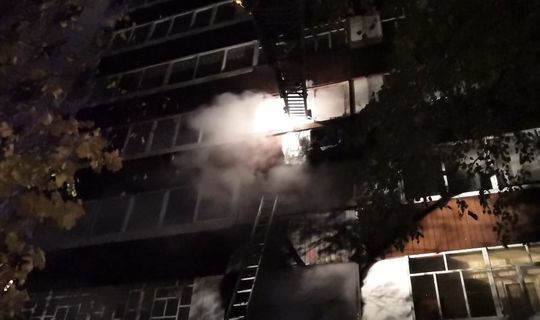 В Челнах сразу на трех этажах сгорели балконы