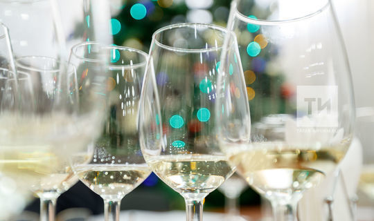 Госалкогольинспекция РТ рассказала, как купить качественный алкоголь на Новый год