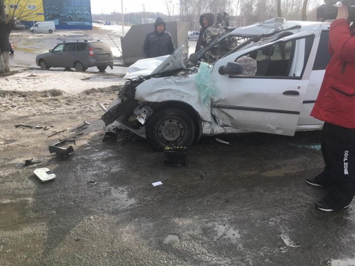 В результате ДТП водитель автомобиля скончался до приезда скорой помощи
