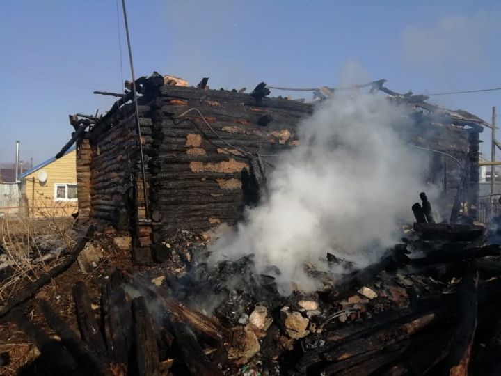 В Бугульминском районе на пожаре погиб человек