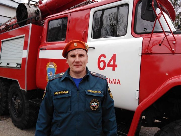 В пожарно-спасательной части Бугульмы работают 65 сотрудников