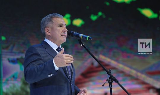 Президент Татарстана поздравил медицинских работников с профессиональным праздником