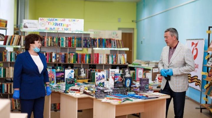 Сельские библиотеки Бугульминского района получили книги в рамках марафона добра