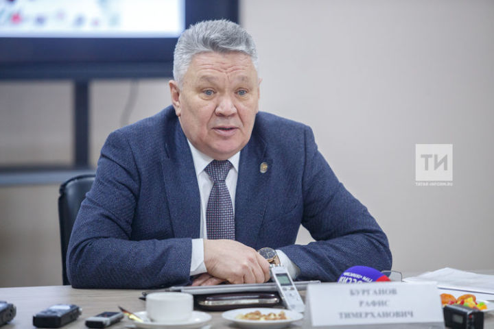Глава Минобрнауки Татарстана онлайн расскажет об особенностях сдачи ЕГЭ