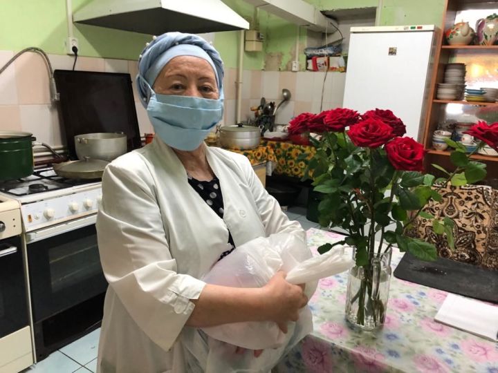 Бөгелмә мөхтәсибәте өлкәннәр өчен хәйрия акциясе үткәрде.