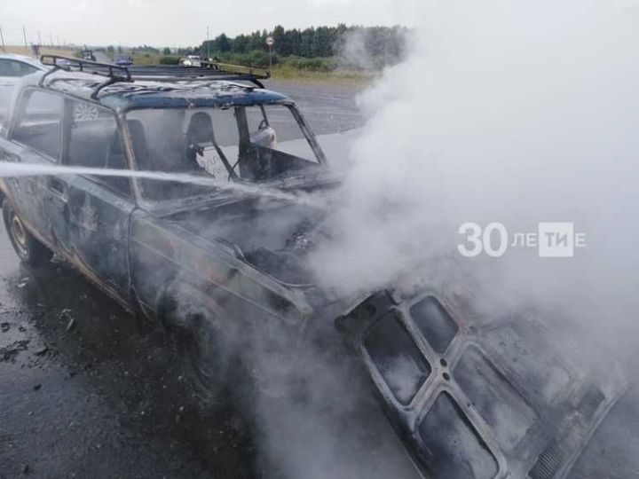 Легковушка сгорела дотла на трассе под соседним Лениногорском