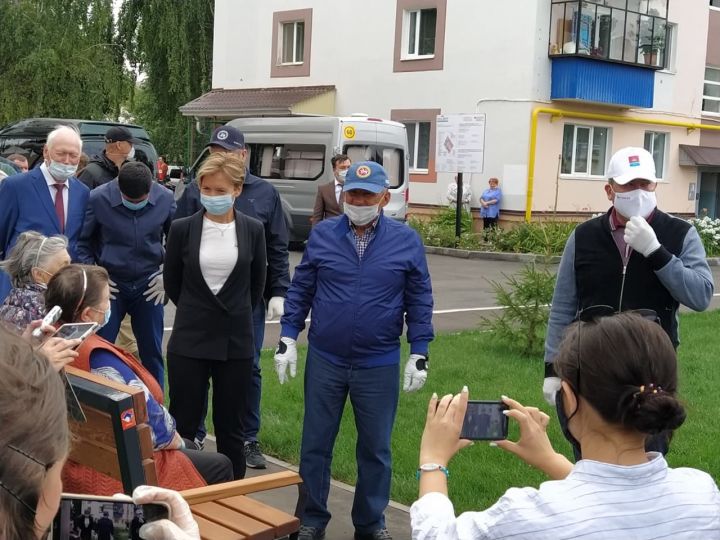 Татарстан Республикасы Президенты Рөстәм Миңнеханов эш сәфәре кысаларында Бөгелмә муниципаль районында булды