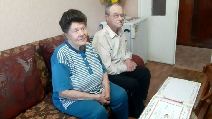 Супружеская пара Бугульмы отметила 60-летие семейной жизни