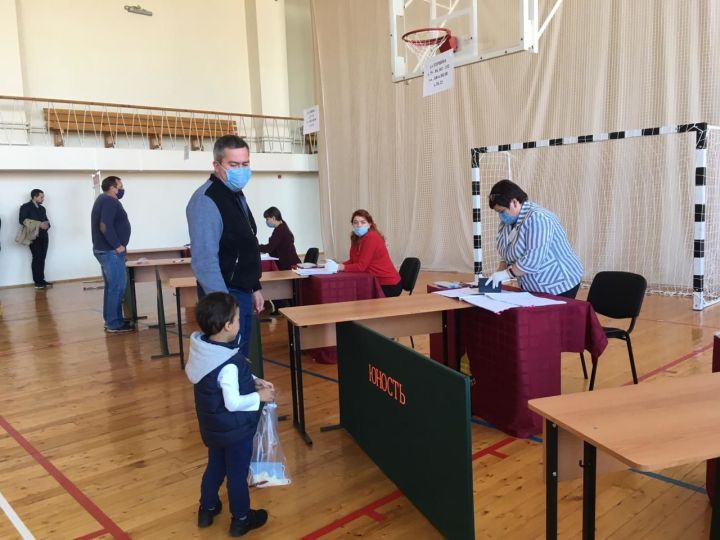 Бөгелмә муниципаль районы башлыгы ТР Президентын сайлауда тавыш бирде
