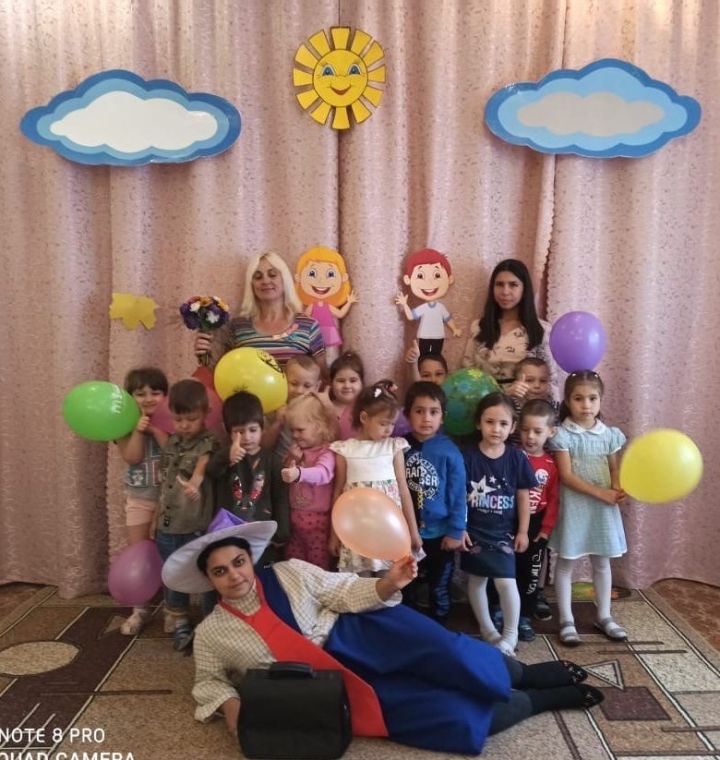 В Бугульминский детский сад №23 «Ромашка» пришел в гости Незнайка