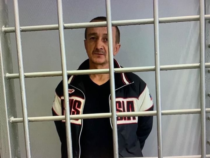 Видео с допроса подозреваемого, напавшего с молотком на пенсионерку из Бугульмы