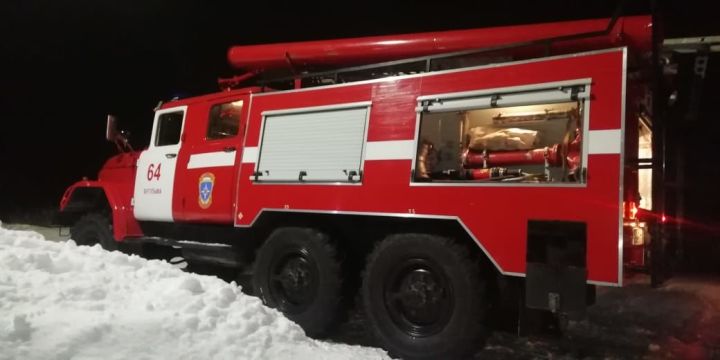 Бугульминку госпитализировали с ожогами в ЦРБ после пожара на улице Заречной