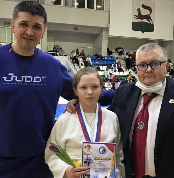 Бугульминка завоевала бронзу на межрегиональном республиканском турнире по дзюдо