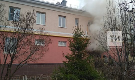 Двоих человек спасли из дома в Альметьевске, в подвале которого случился пожар